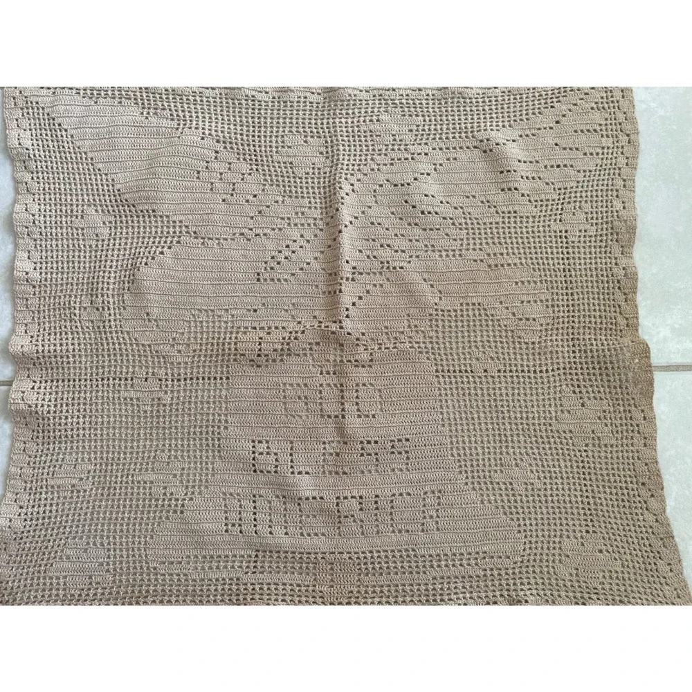 Vintage God Bless America Filet Crochet Wall Hanging Eagle Patriotic Beige 26x22